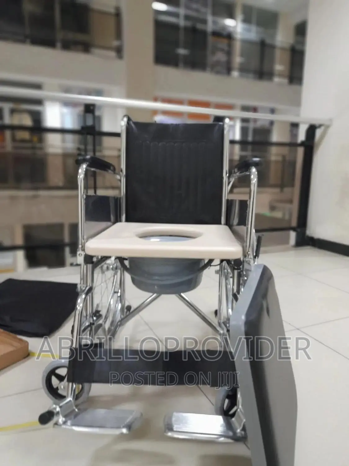 Toilet Pan Wheelchair/Wheelchair/Wheelchair/Wheelchair/Wheel