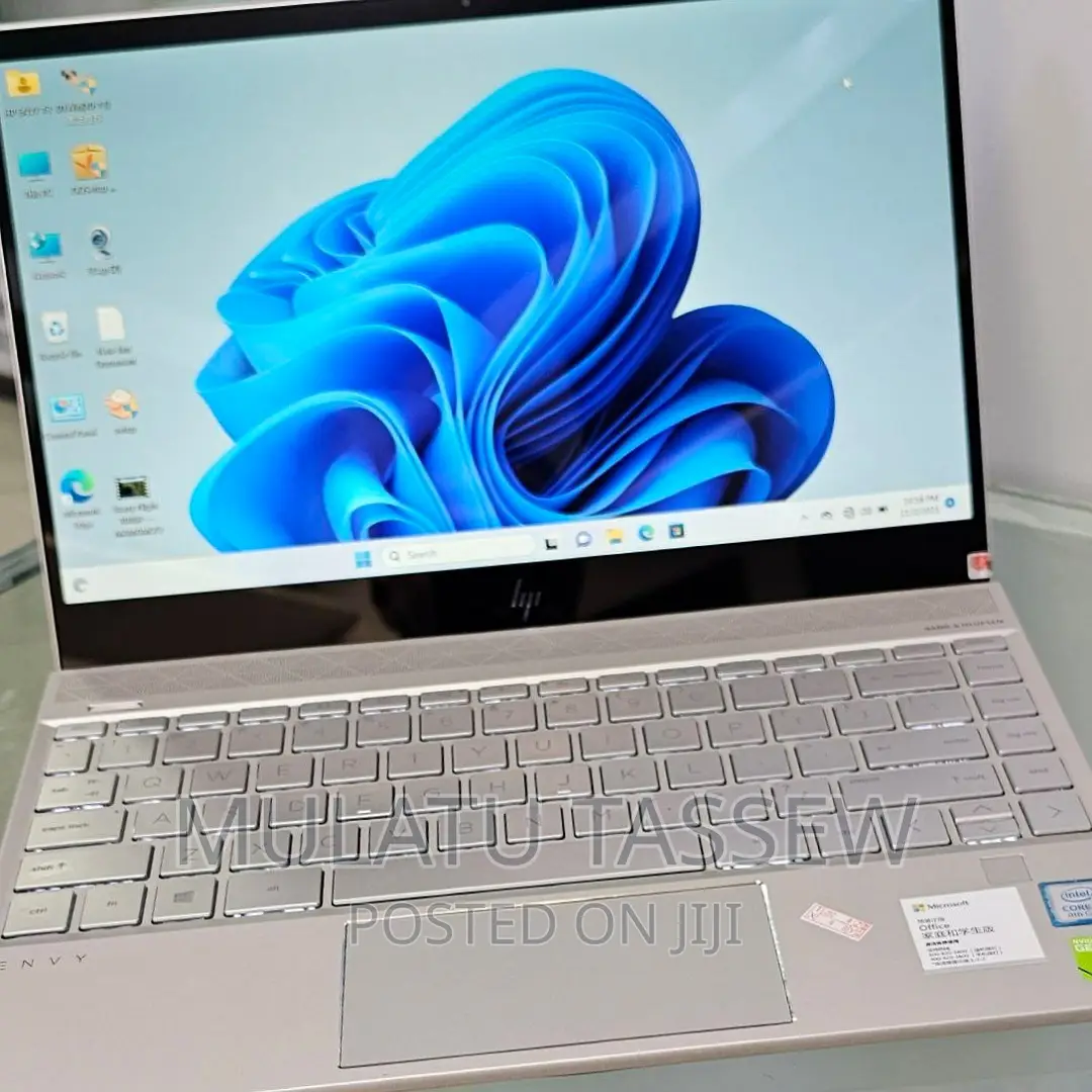 New Laptop HP Envy X360 8GB Intel Core I5 SSD 512GB