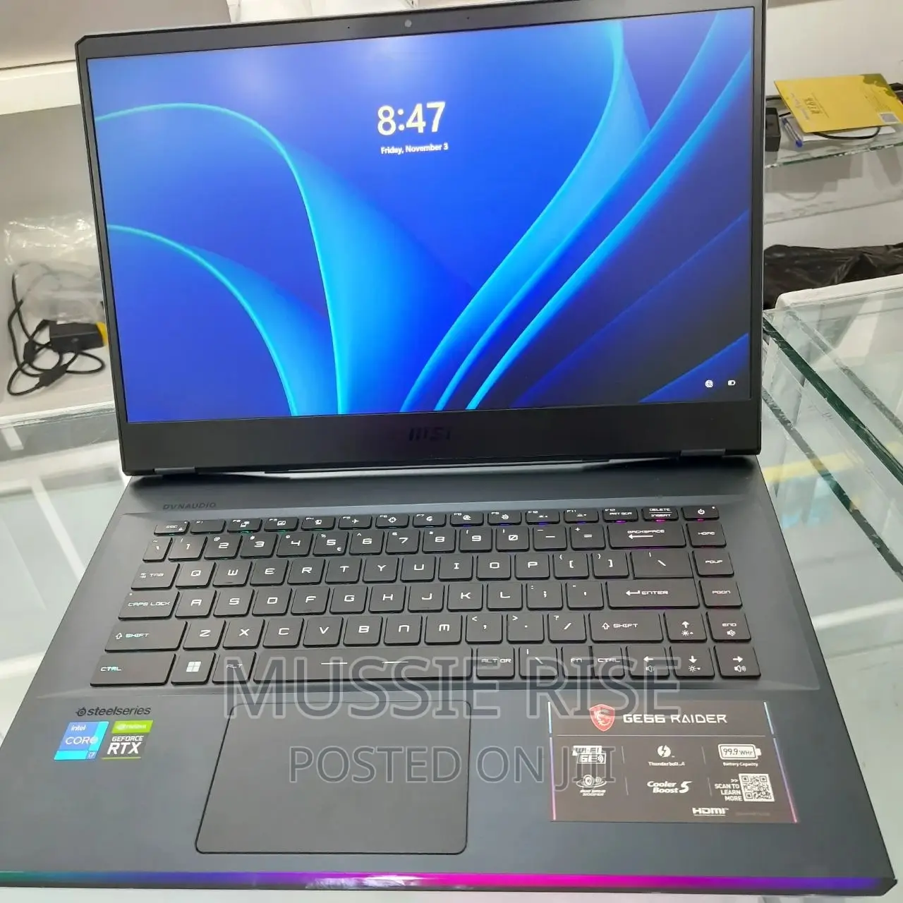 New Laptop MSI GE66 Raider 16GB Intel Core I7 SSD 1T