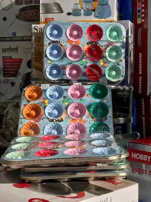 Photo - 12 Cup Non-Stick Muffin Tray