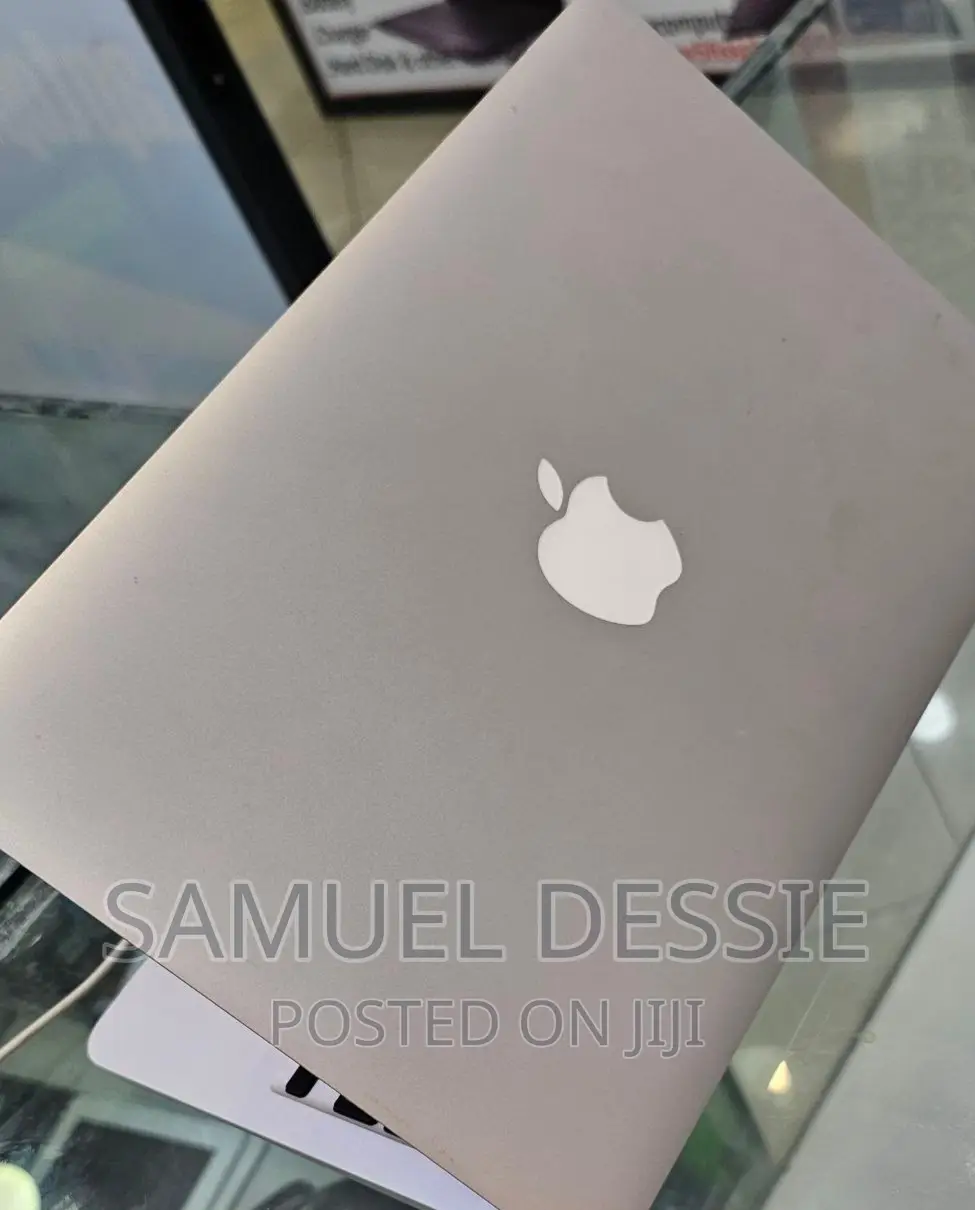 Laptop Apple MacBook Air 2013 2GB Intel Core I5 SSD 60GB