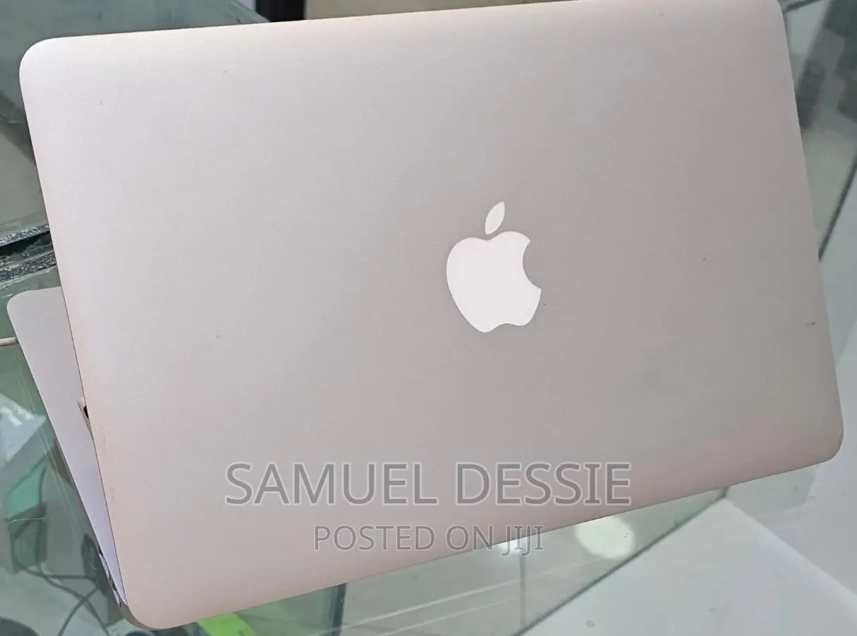 Laptop Apple MacBook Air 2013 2GB Intel Core I5 SSD 60GB