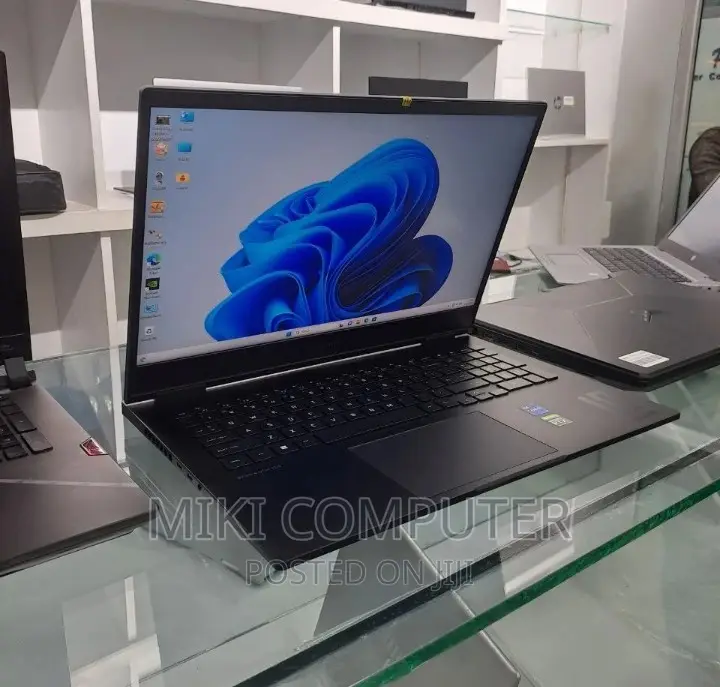New Laptop HP Omen 16 16GB Intel Core i9 SSD 1T