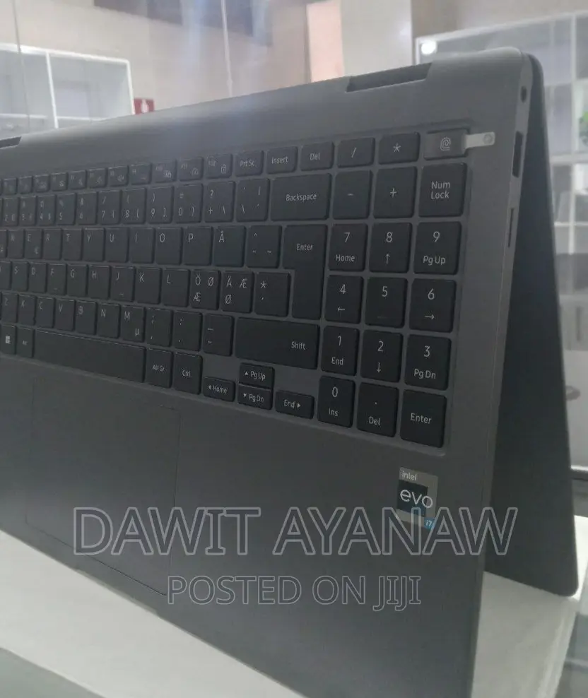 New Laptop Samsung NP-X360 16GB Intel Core I7 SSD 512GB