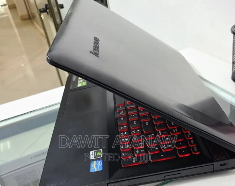 New Laptop Lenovo 8GB Intel Core I7 SSD 512GB