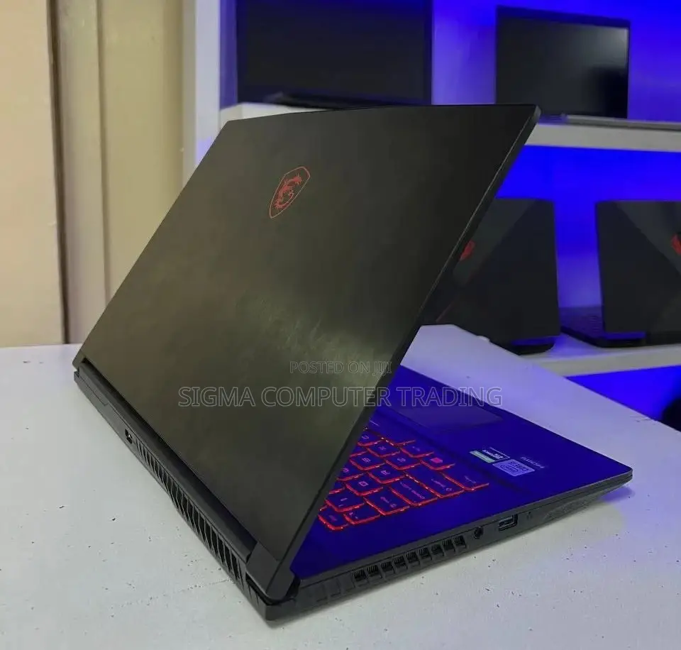 New Laptop MSI GF63 8GB Intel Core I5 SSD 512GB