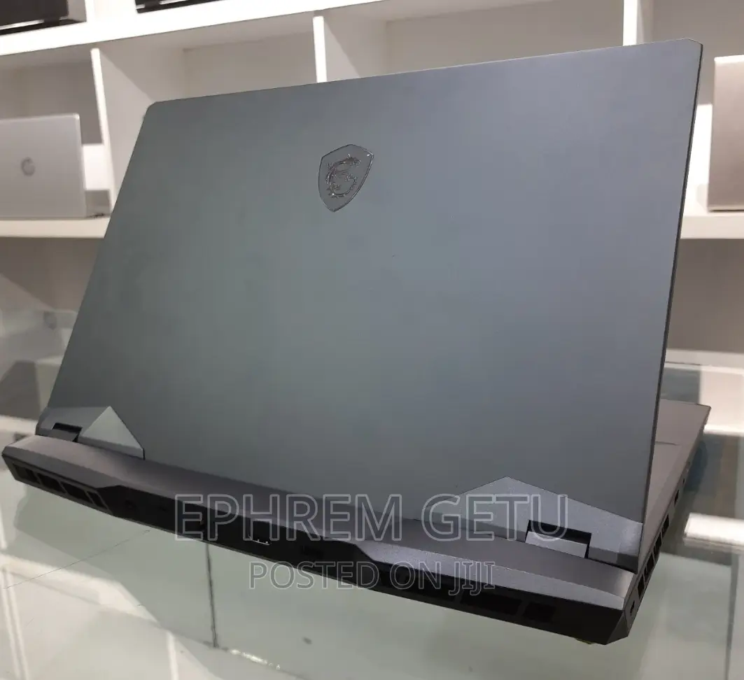 New Laptop MSI GP75 Leopard 16GB Intel Core I7 SSD 1T