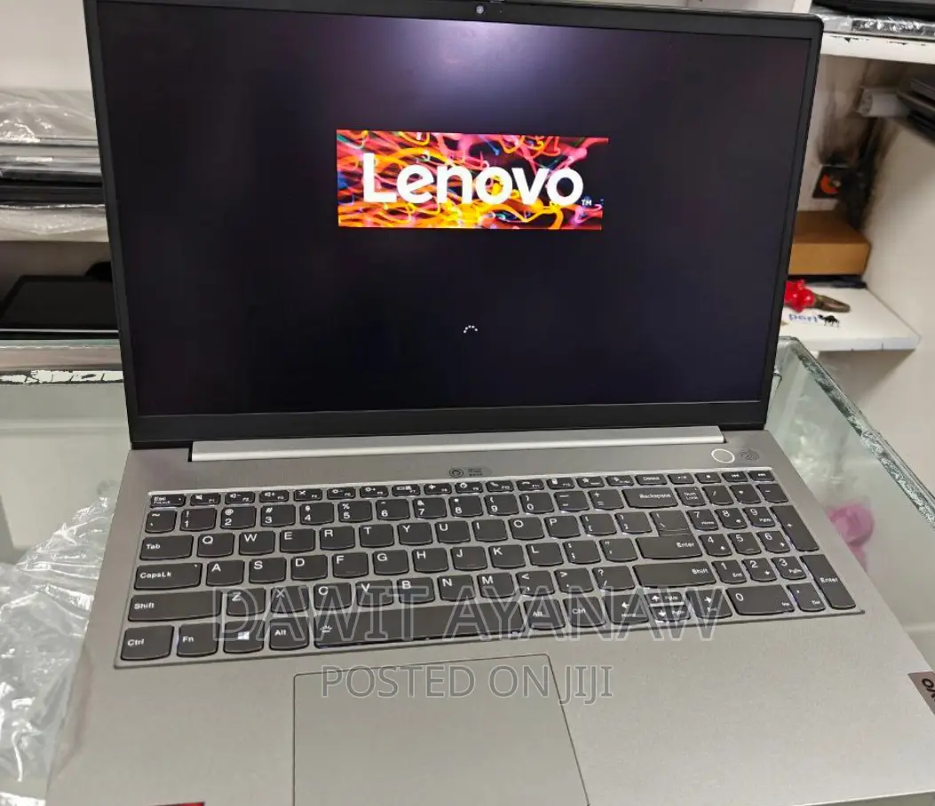 New Laptop Lenovo 16GB AMD Ryzen 7 SSD 512GB