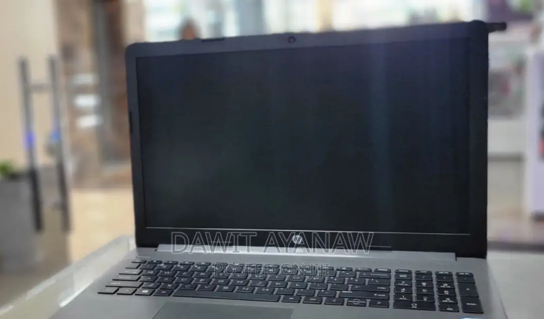 New Laptop HP Stream Notebook 8GB Intel Core I7 SSD 1T