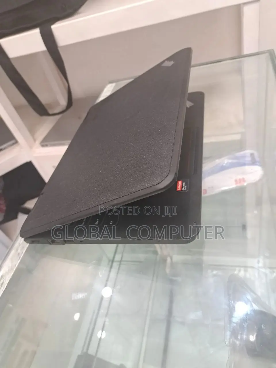 New Laptop Lenovo Yoga 11e 4GB Intel Core 2 Quad HDD 500GB