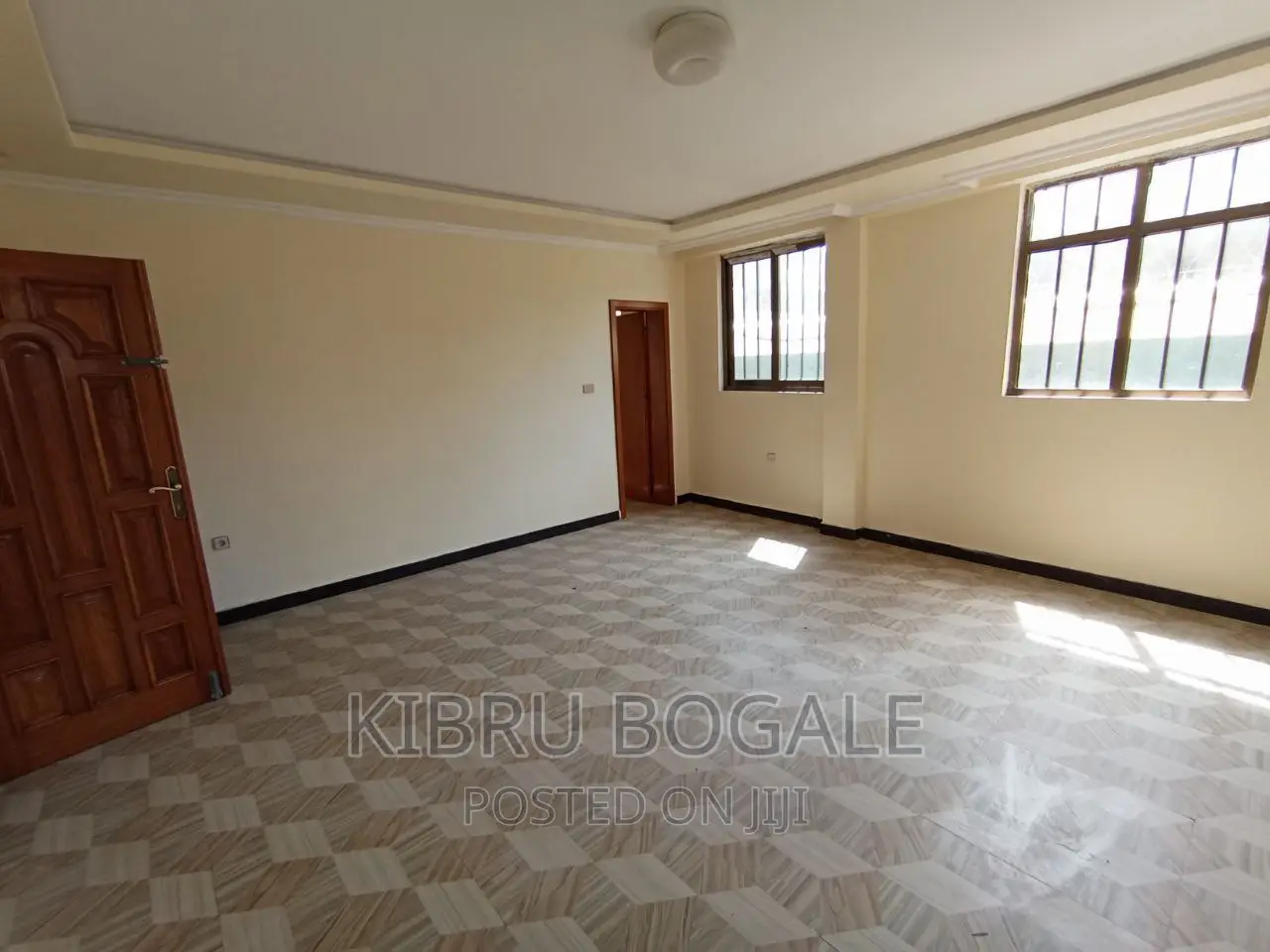 7bdrm House in 22(Hayahulat), Bole for sale