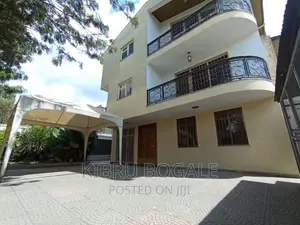 7bdrm House in 22(Hayahulat), Bole for sale