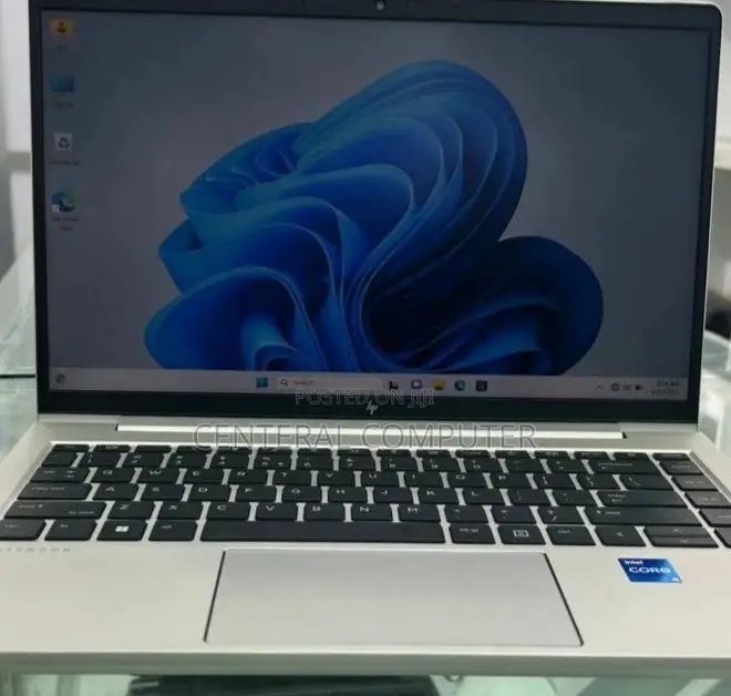 New Laptop HP Stream Notebook 8GB Intel Core I7 SSD 512GB