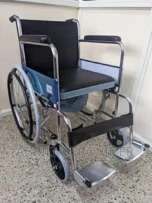Commode Wheelchair Full Seatፖፖ ያለው ዌልቸር /Wheelchairs