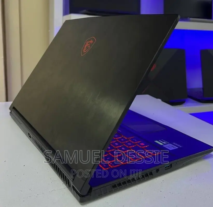 New Laptop MSI GF63 8GB Intel Core I5 SSD 512GB