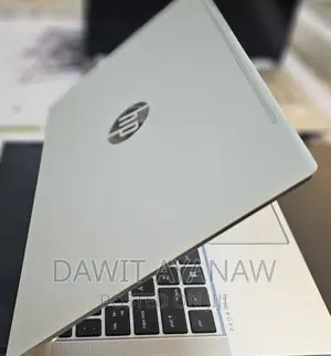 New Laptop HP 8GB Intel Core I7 SSD 512GB