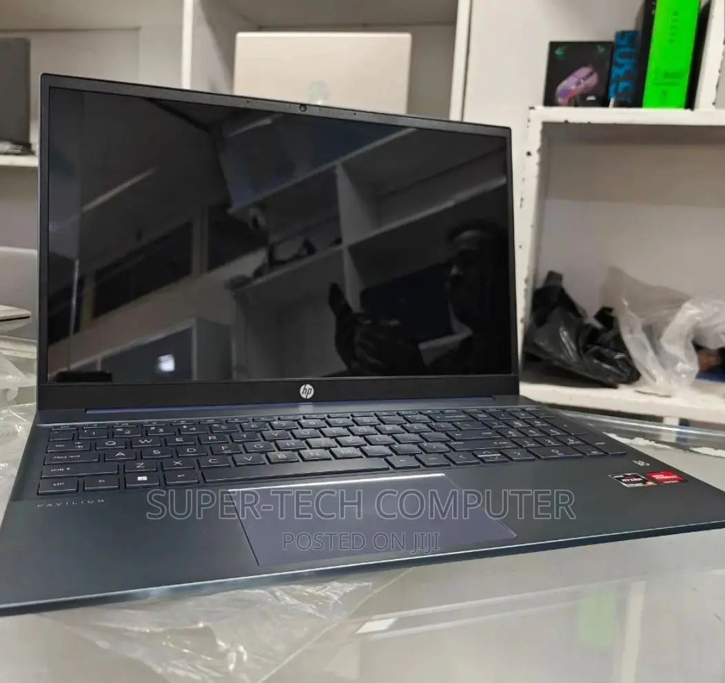 New Laptop HP Pavilion 15 8GB AMD Ryzen 5 SSD 512GB