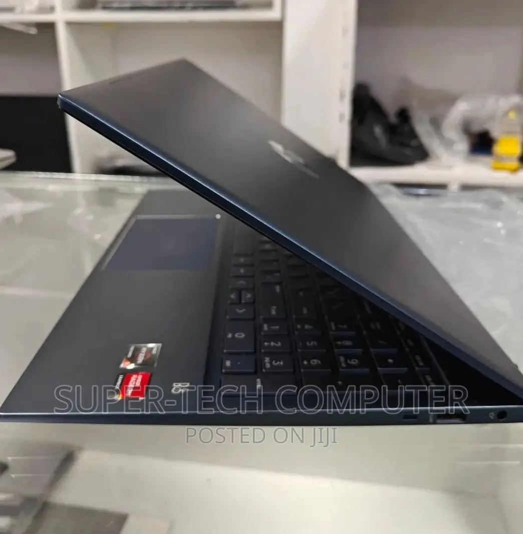 New Laptop HP Pavilion 15 8GB AMD Ryzen 5 SSD 512GB