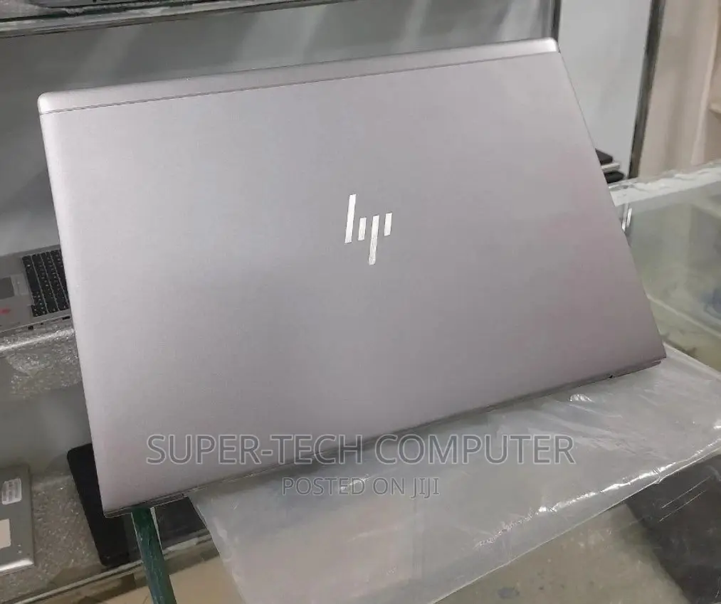 New Laptop HP ZBook Studio G5 16GB Intel Core I7 SSD 512GB