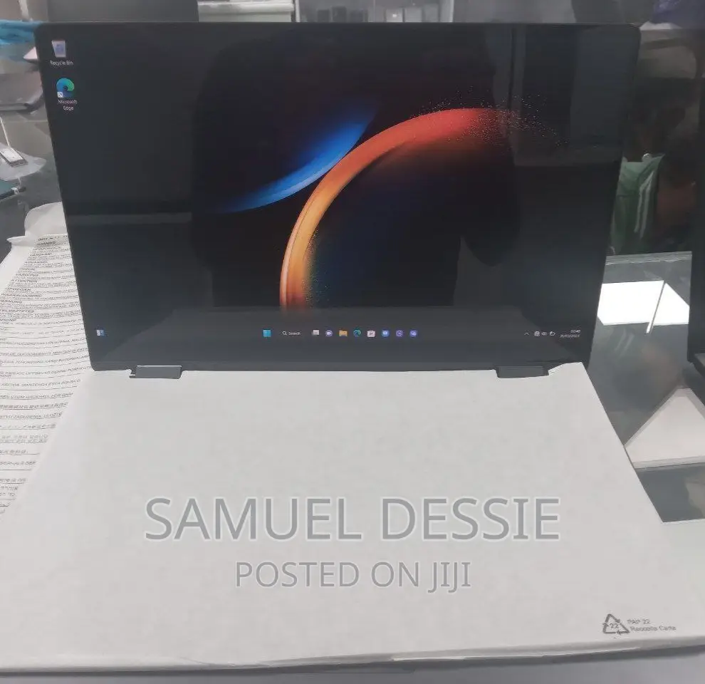 New Laptop Samsung 16GB Intel Core I7 SSD 512GB