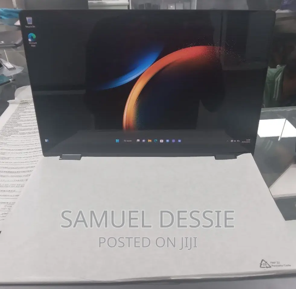 New Laptop Samsung 16GB Intel Core I7 SSD 512GB