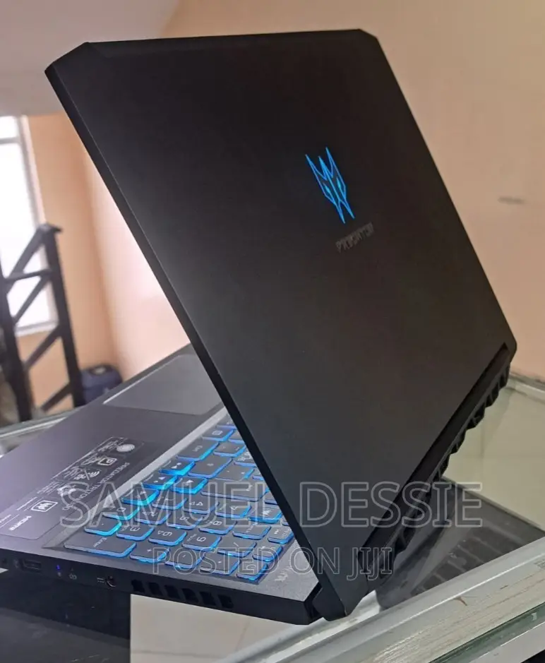 New Laptop Acer Predator Helios 300 16GB Intel Core I7 SSD 512GB