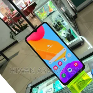 New Samsung Galaxy M13 128 GB Gold