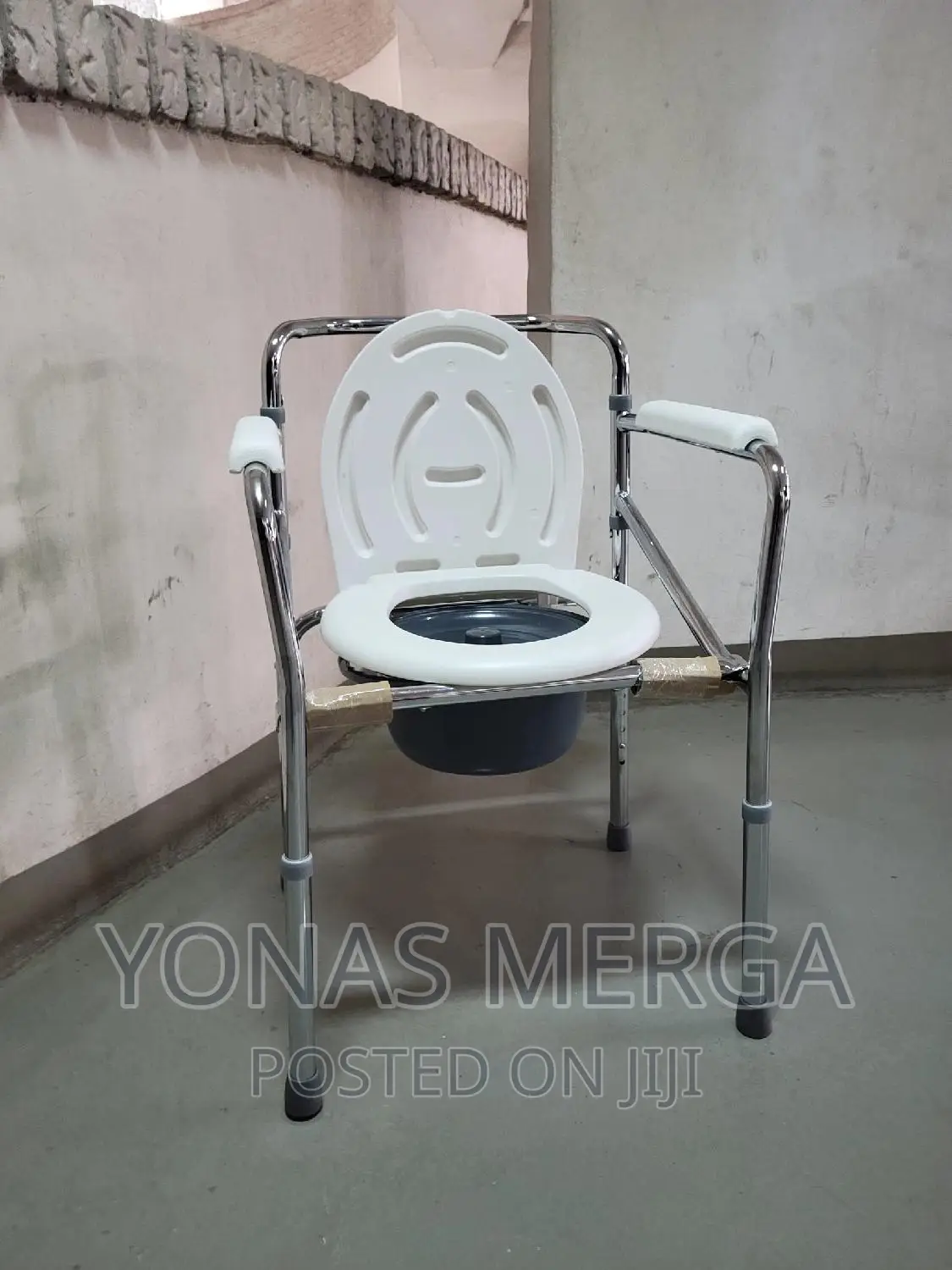 Commode/Seat Height" 17" to 21"/Toilet-Chair/Popo Chair/