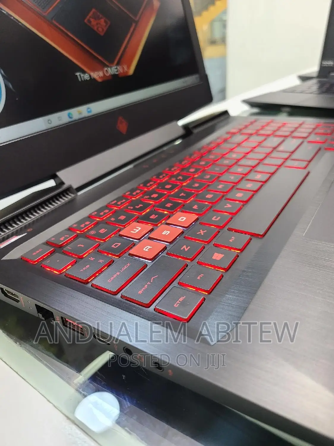 New Laptop HP Omen X 8GB Intel Core I5 SSHD+SSD 1T