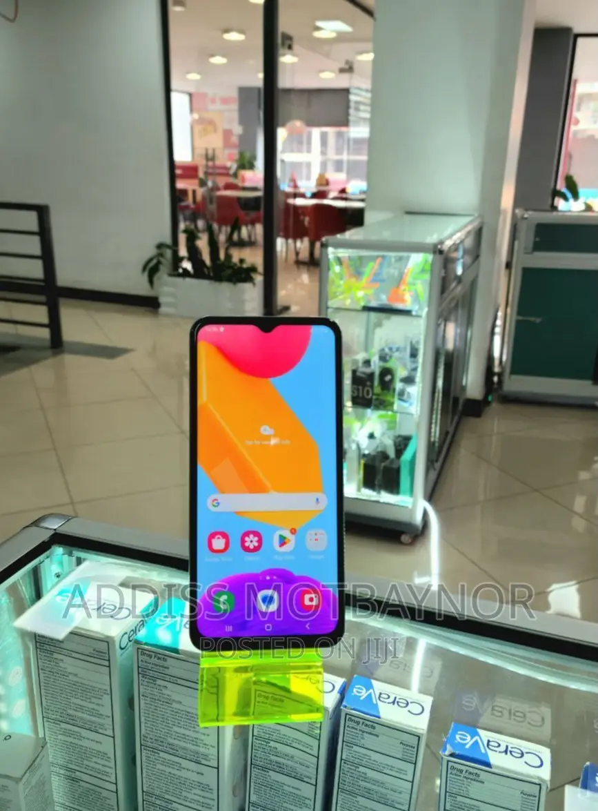 New Samsung Galaxy M13 128 GB