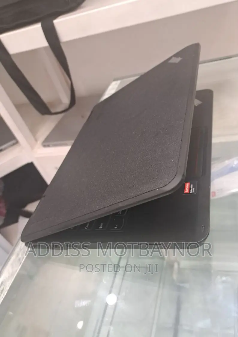 New Laptop Lenovo ThinkPad Yoga 4GB Intel Pentium SSD 256GB