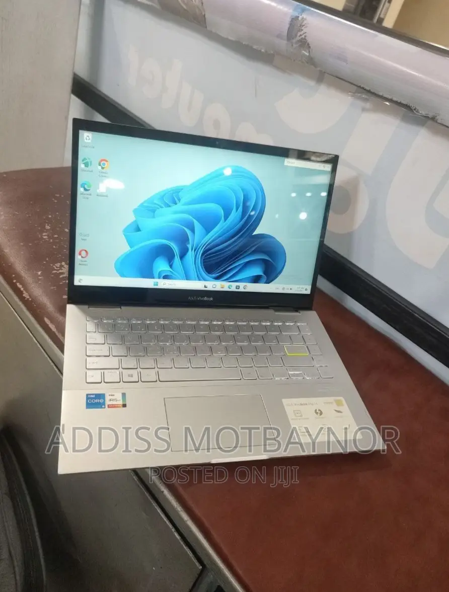 New Laptop Asus VivoBook 15 X505BA 8GB Intel Core I5 SSD 512GB