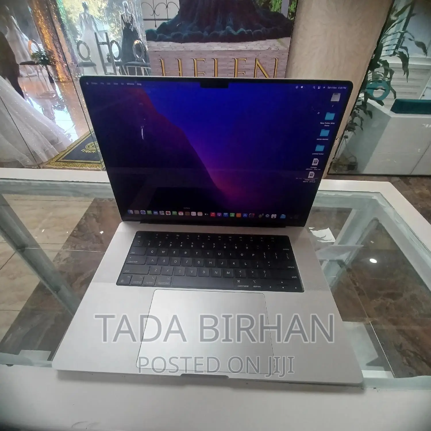 New Laptop Apple MacBook Pro 2021 M1 16GB Intel Core i7 SSD 512GB