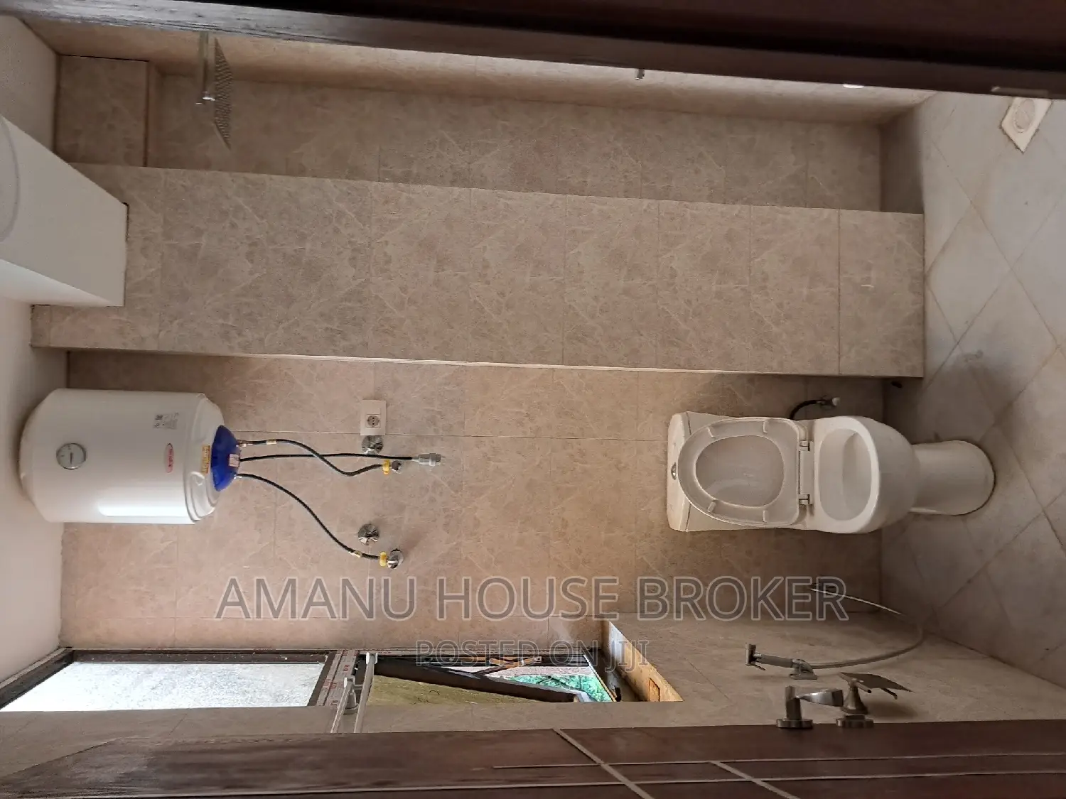 Urgent Rent Office AA Stadium 395sqm, 380sqm, 398sqm