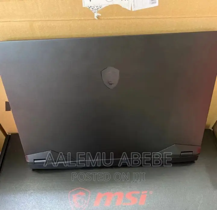 New Laptop MSI GP75 Leopard 32GB Intel Core I7 SSD 1T