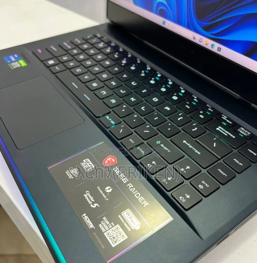 New Laptop MSI GE66 Raider 16GB Intel Core I7 SSD 1T