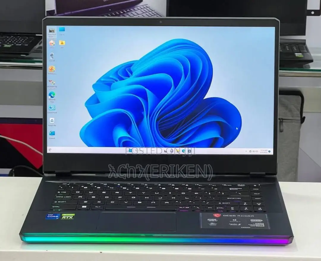 New Laptop MSI GE66 Raider 16GB Intel Core I7 SSD 1T