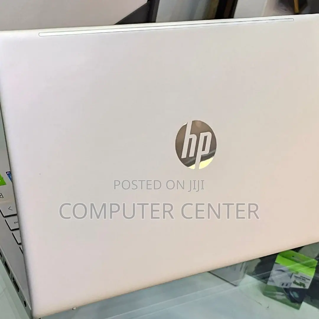 New Laptop HP Pavilion 13 16GB Intel Core I7 SSD 512GB