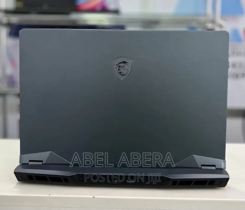 New Laptop MSI GE66 Raider 16GB Intel Core I7 SSD 1T
