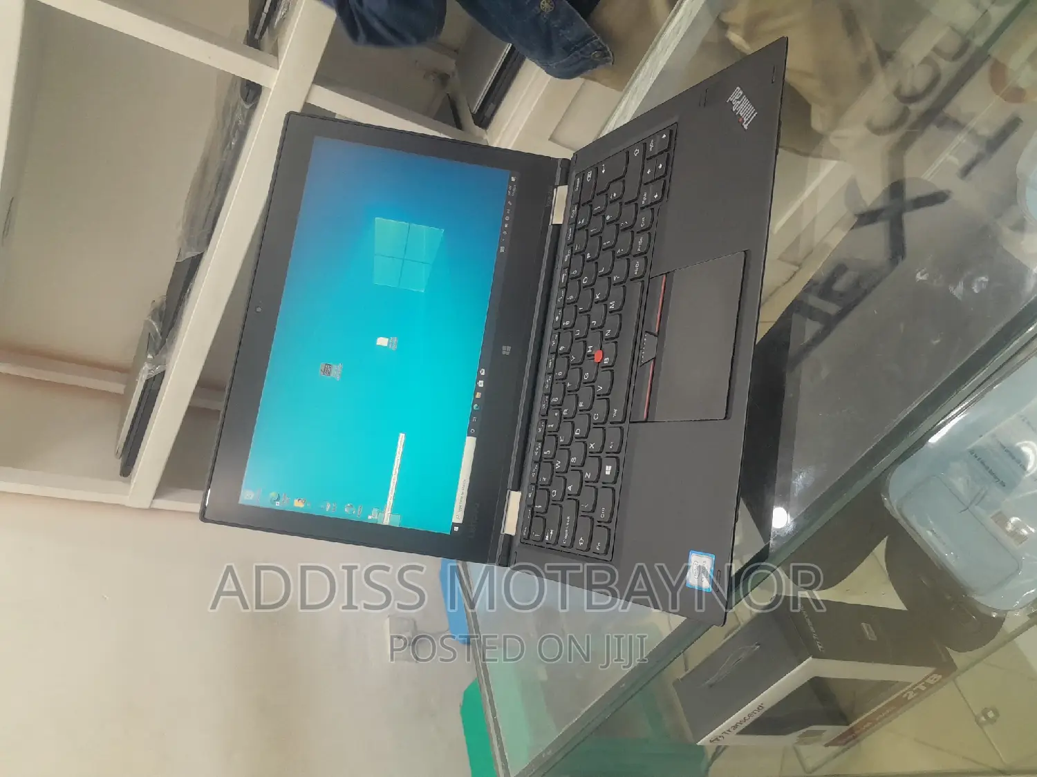 New Laptop Lenovo ThinkPad Yoga 8GB Intel Core I5 SSD 512GB