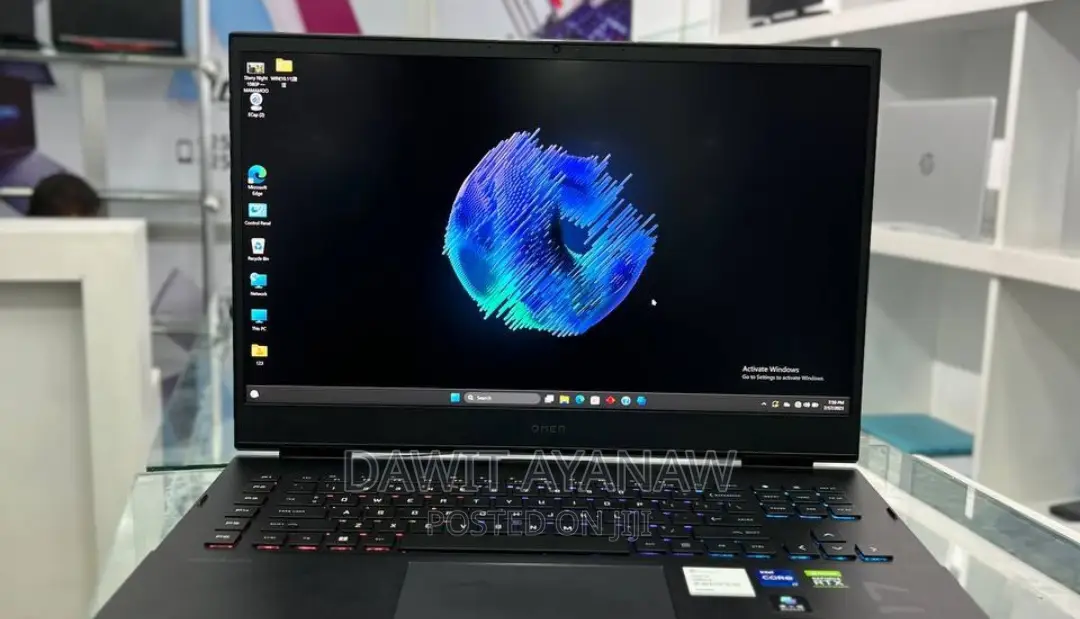 New Laptop HP Omen 17 16GB Intel Core I7 SSD 1T