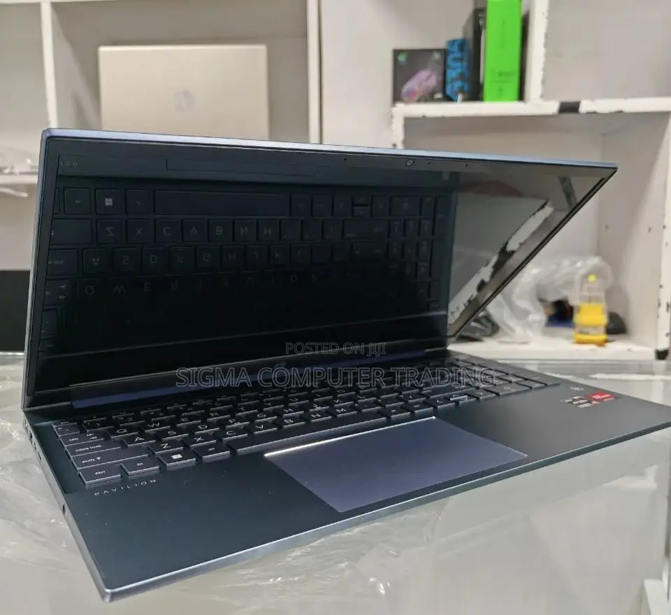 New Laptop HP Pavilion 15 8GB AMD Ryzen 5 SSD 512GB