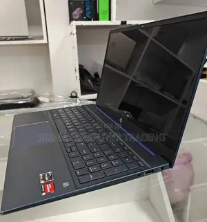 New Laptop HP Pavilion 15 8GB AMD Ryzen 5 SSD 512GB