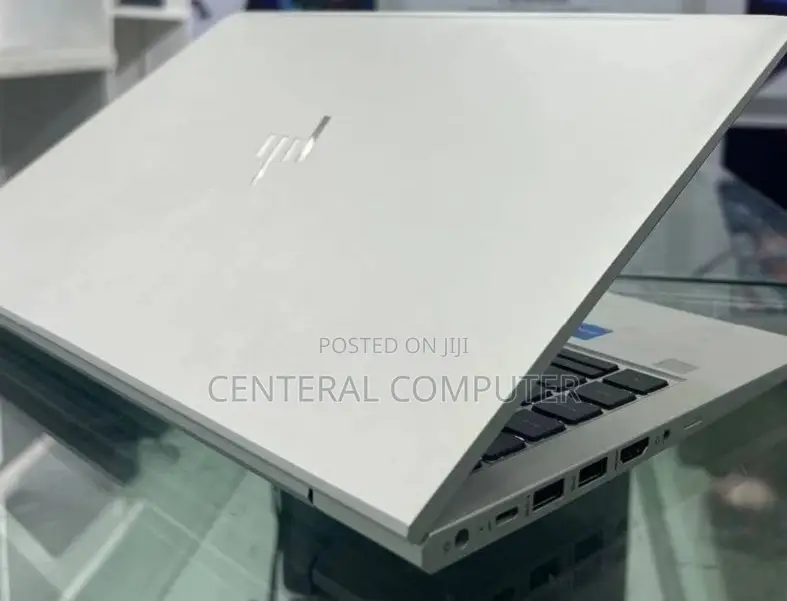 New Laptop HP EliteBook 840 G8 16GB Intel Core I7 SSD 512GB