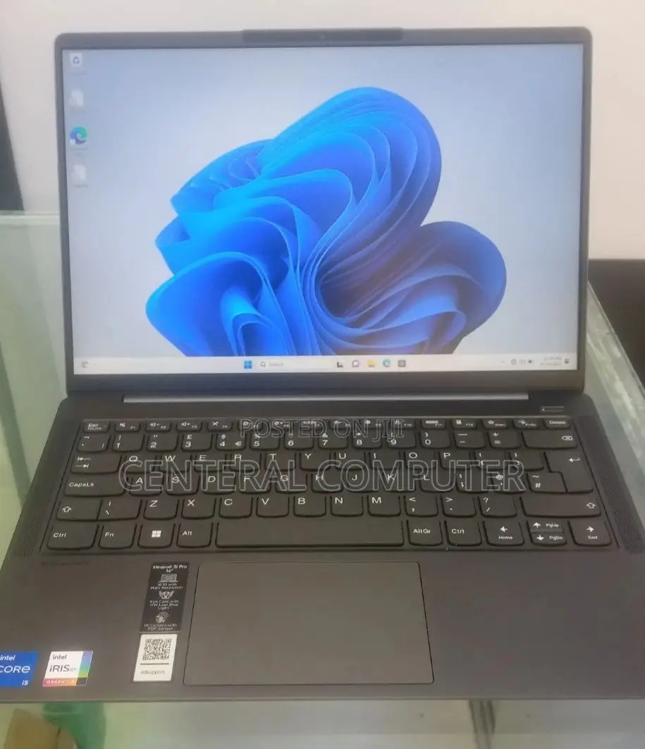New Laptop Lenovo IdeaPad 110S 8GB Intel Core I5 SSD 512GB