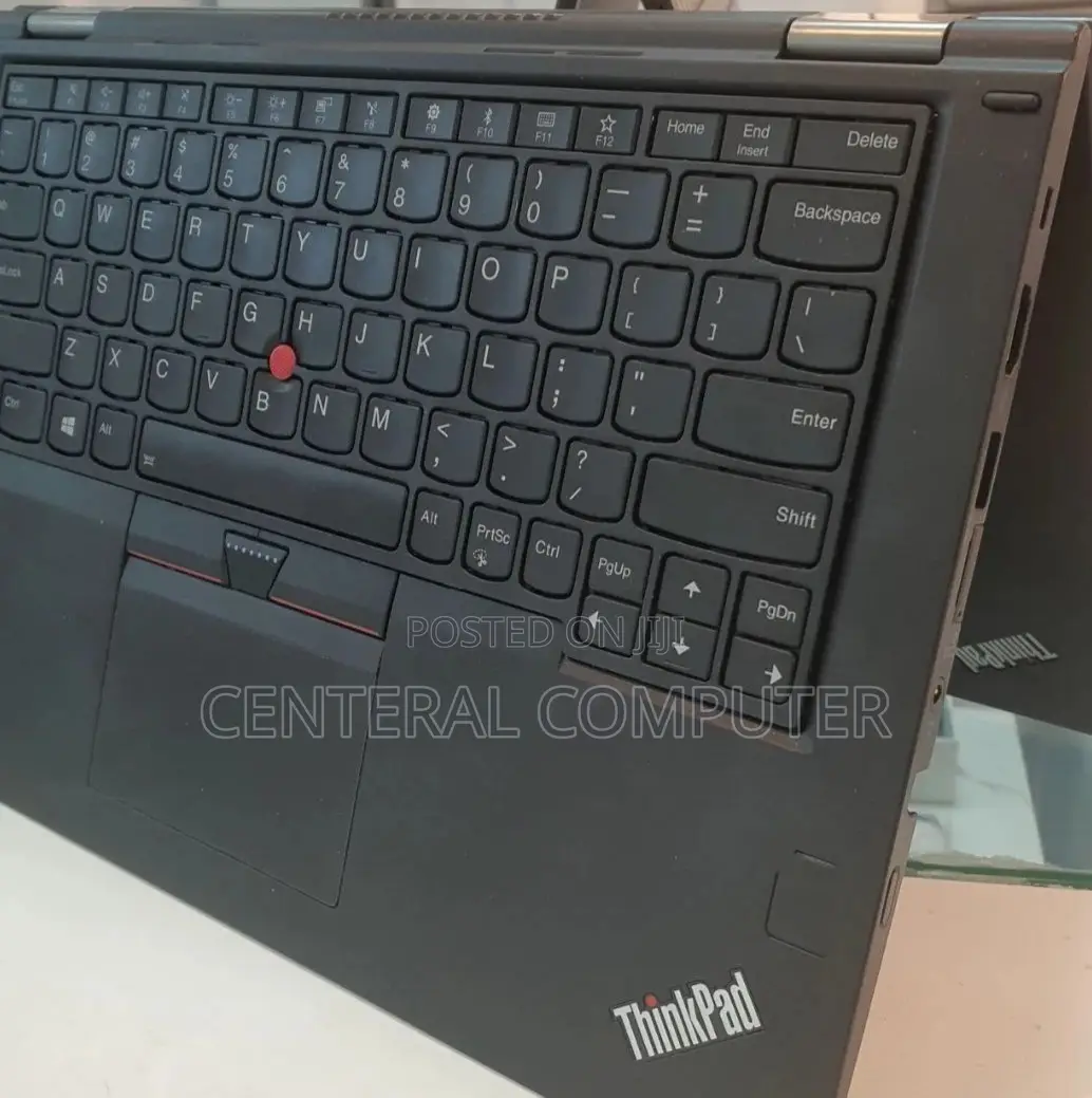 New Laptop Lenovo ThinkPad Yoga 370 8GB Intel Core I5 SSD 512GB