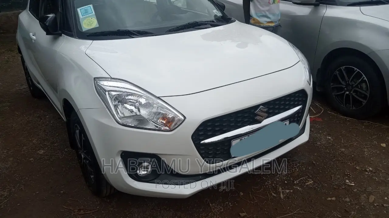 Suzuki Swift 2021 White