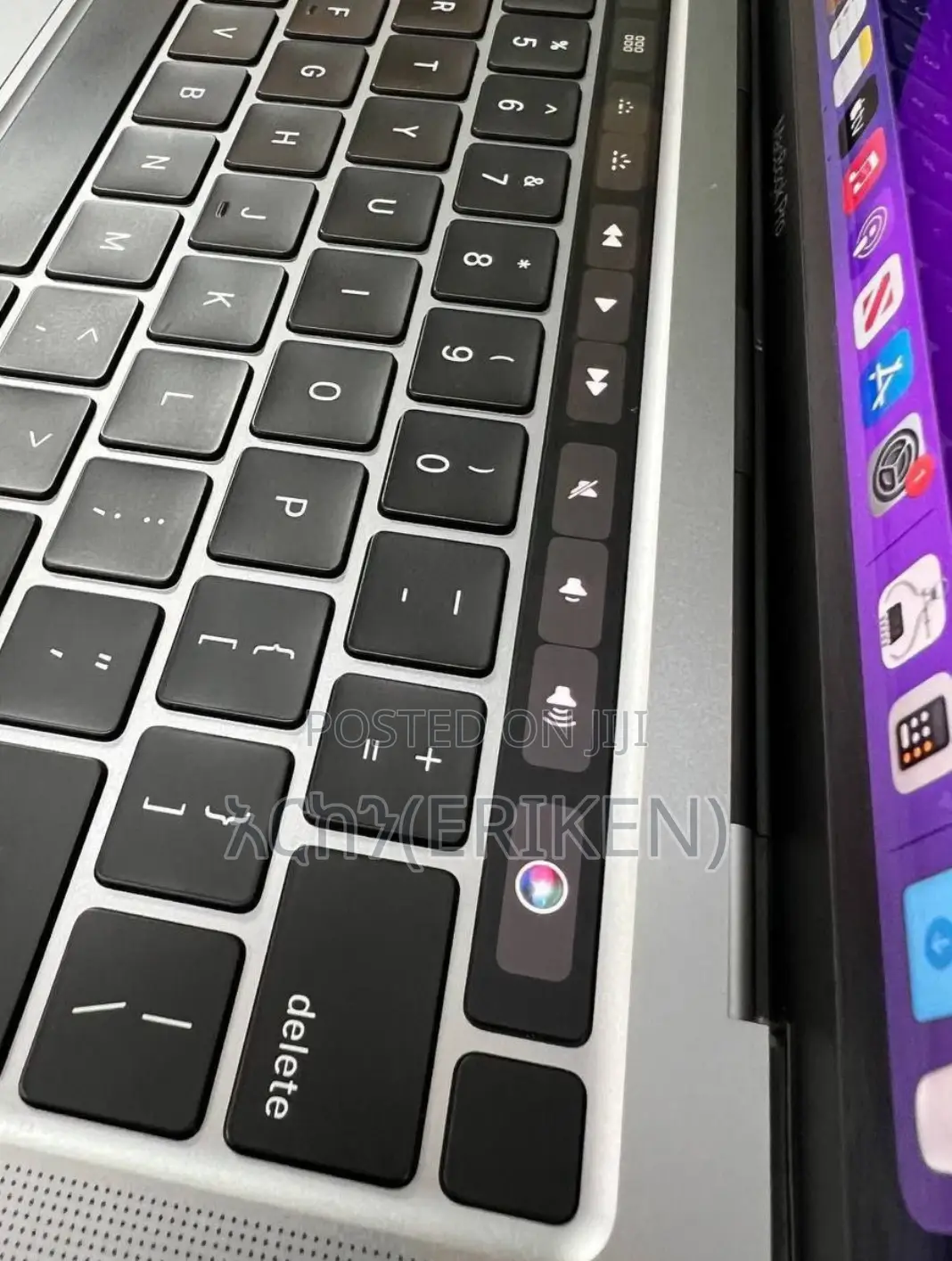 New Laptop Apple MacBook Pro 2020 M1 8GB Apple M1 Pro SSD 256GB