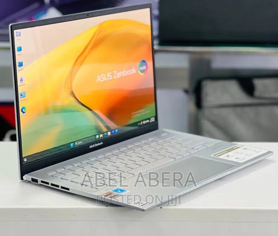 New Laptop Asus VivoBook E403NA 16GB Intel Core I7 SSD 512GB