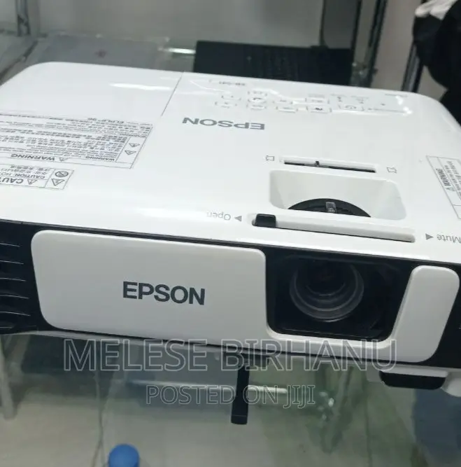 New Epson Eb-S41 Projector